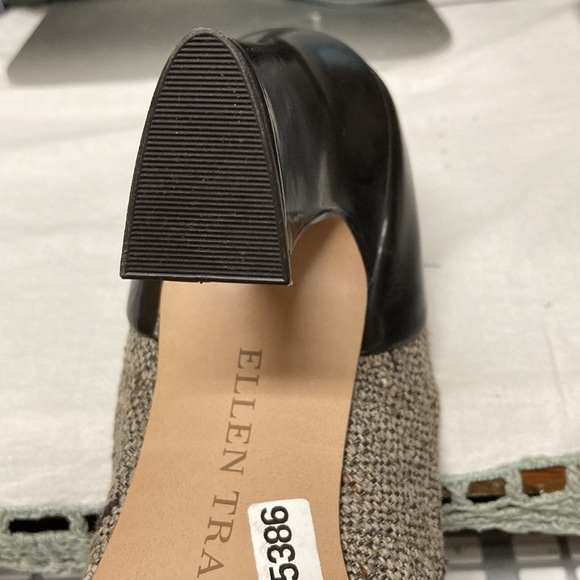 Ellen Tracy Tweed/Patent Pumps - Picture 5 of 5